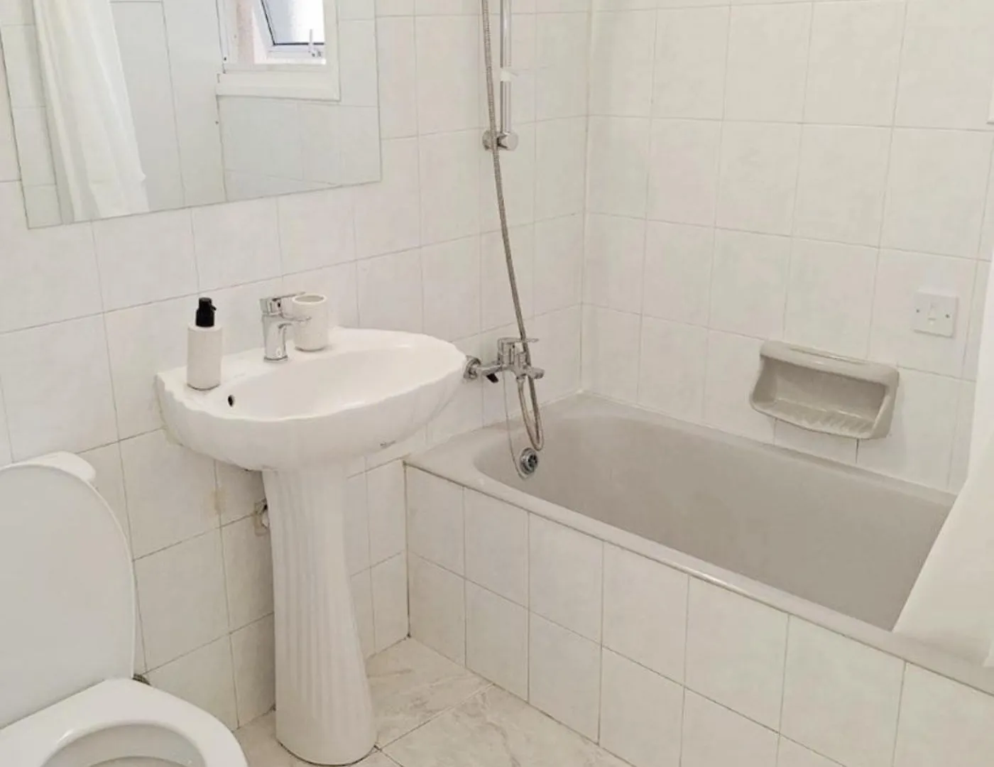 Large Apartment Close To Finikoudes Beach With 2 Balconies Larnaca 0*,  Cyprus